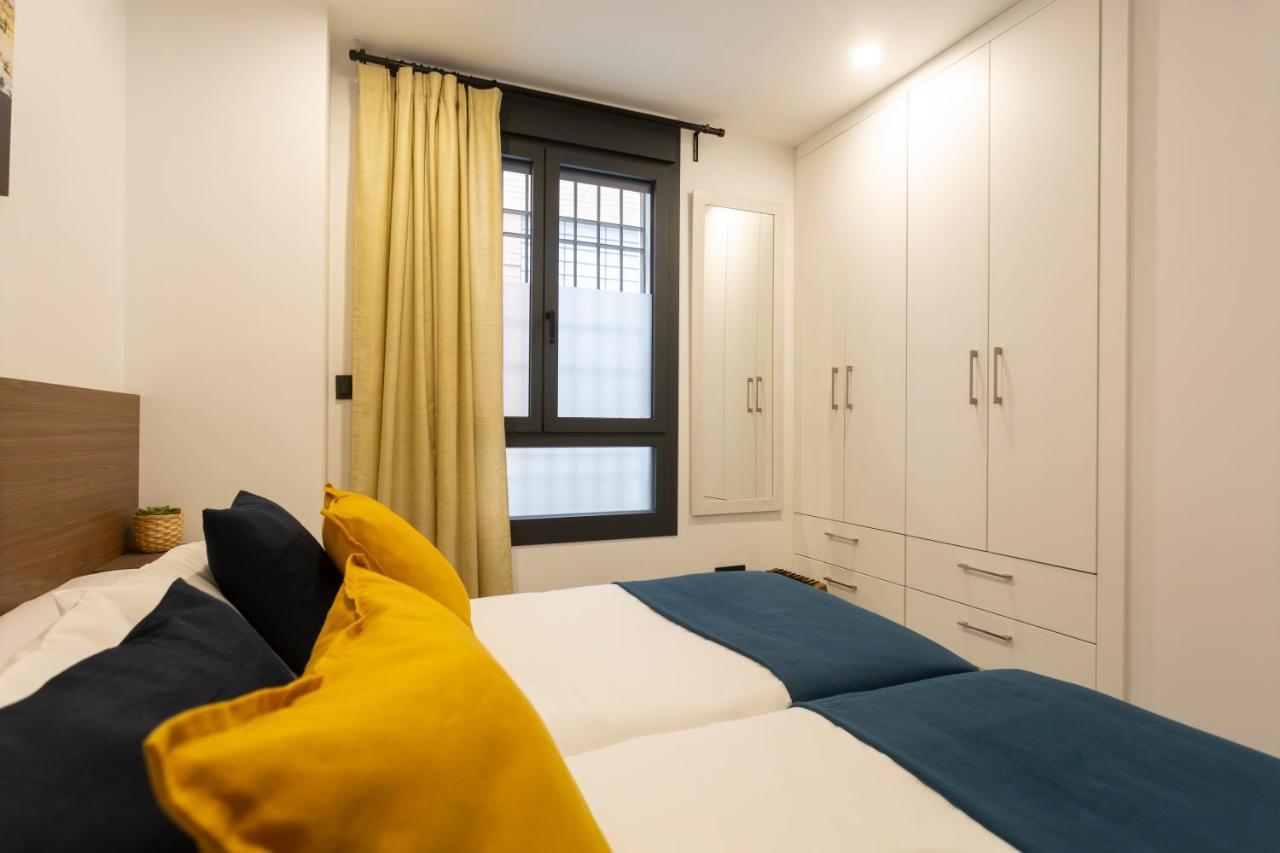 Apartamentos Bajeles Sevilla Urban Экстерьер фото