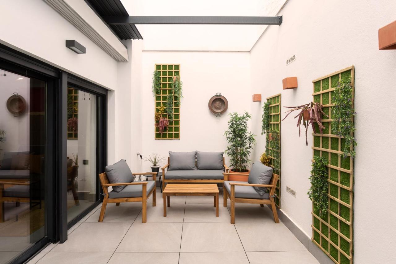 Apartamentos Bajeles Sevilla Urban Экстерьер фото