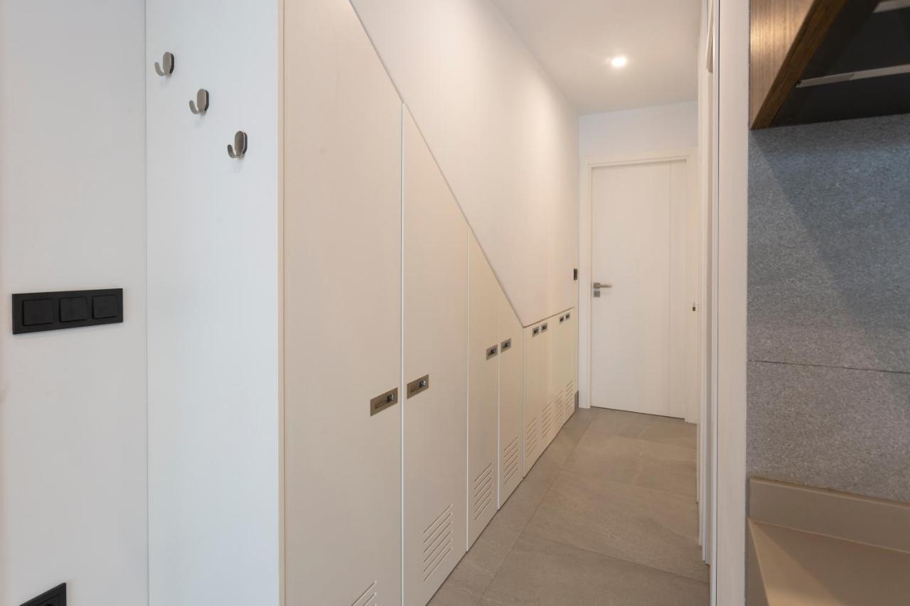 Apartamentos Bajeles Sevilla Urban Экстерьер фото