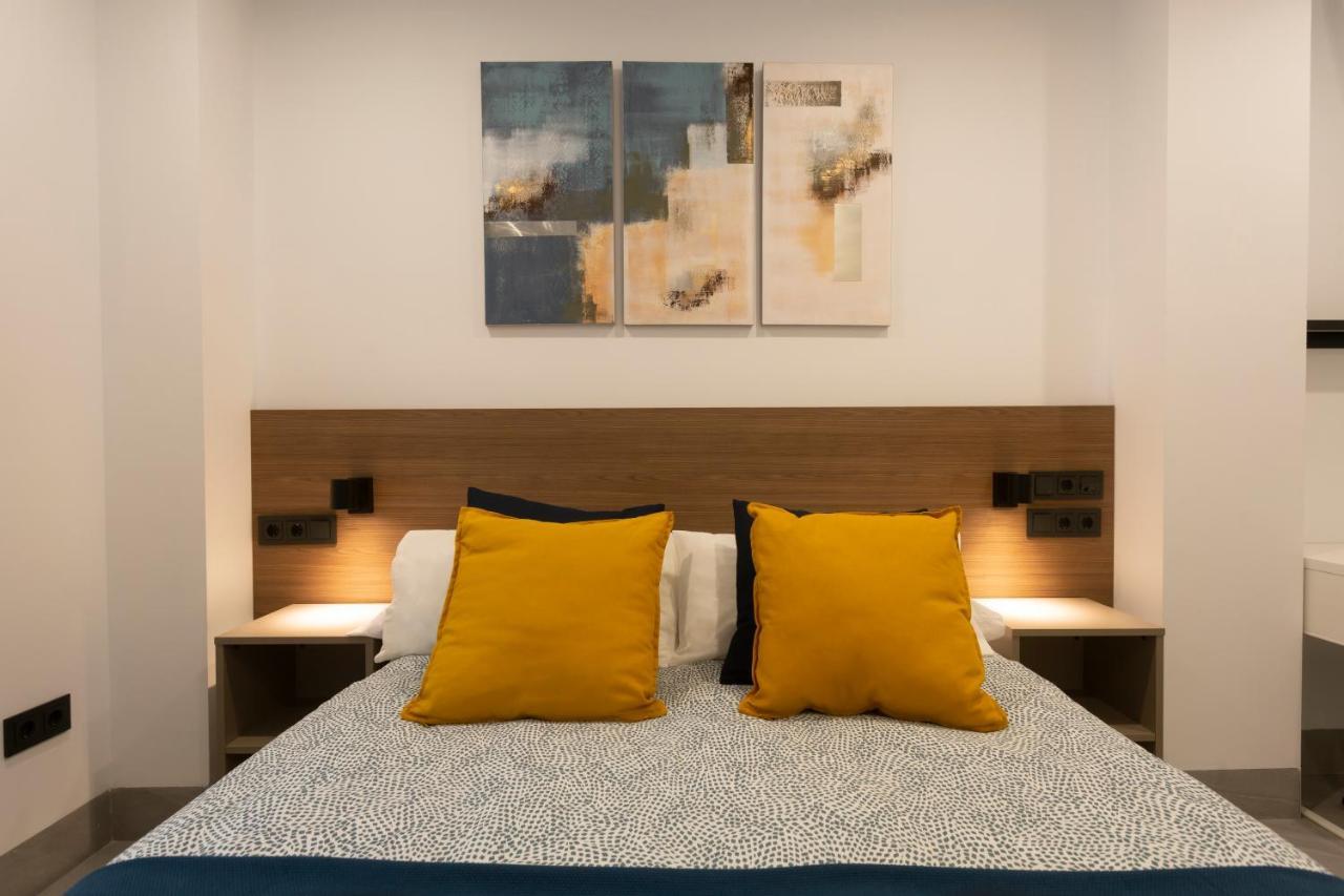 Apartamentos Bajeles Sevilla Urban Экстерьер фото
