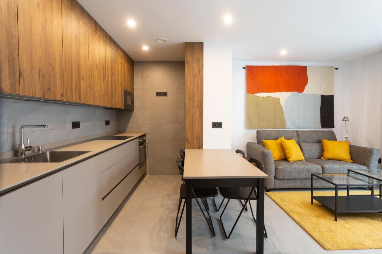 Apartamentos Bajeles Sevilla Urban Экстерьер фото