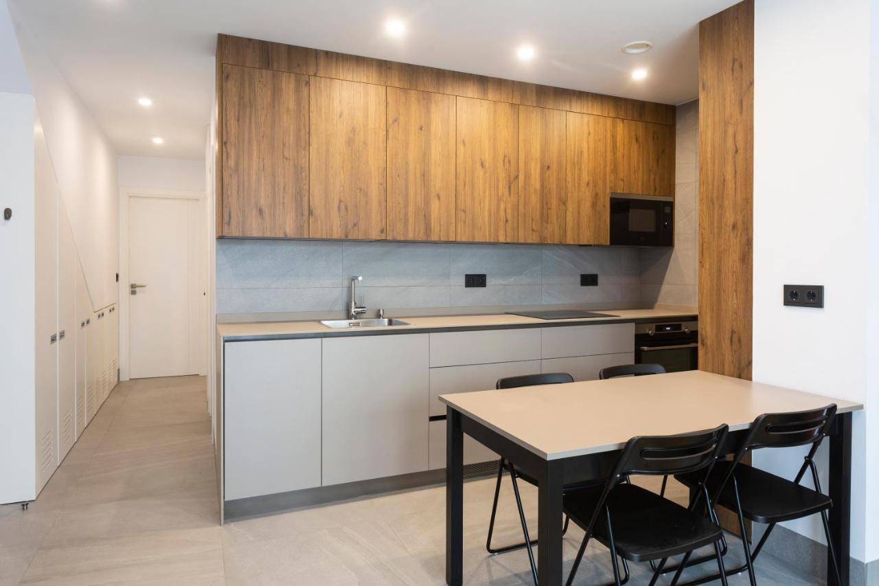 Apartamentos Bajeles Sevilla Urban Экстерьер фото