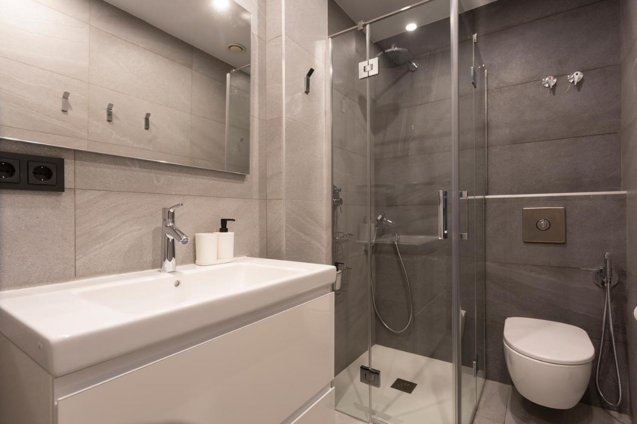 Apartamentos Bajeles Sevilla Urban Экстерьер фото