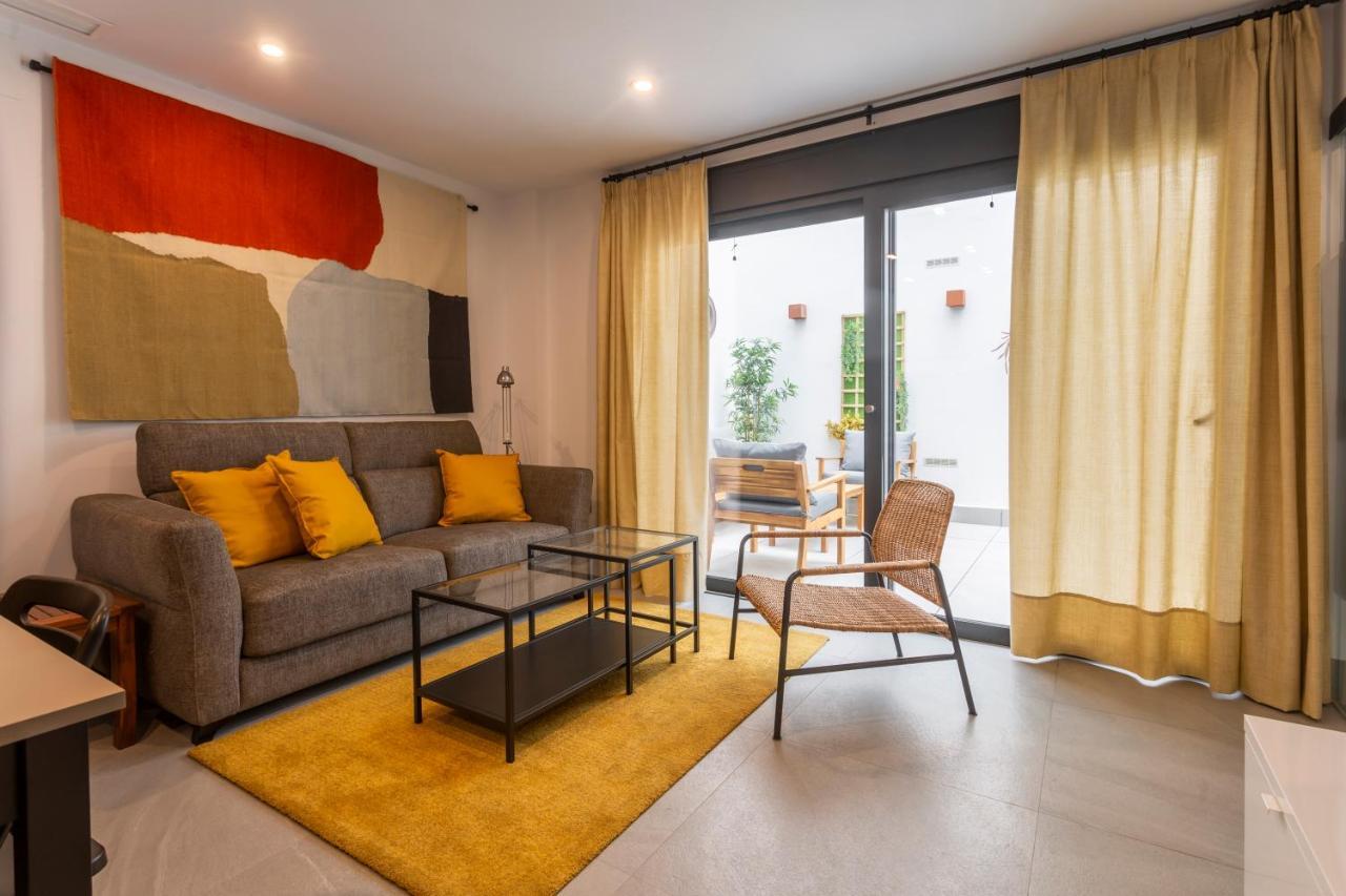 Apartamentos Bajeles Sevilla Urban Экстерьер фото