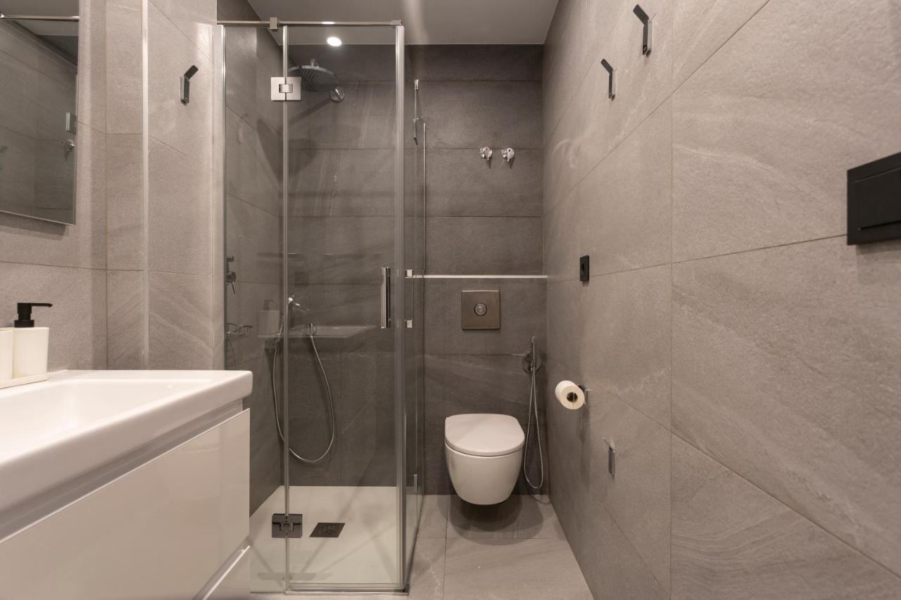 Apartamentos Bajeles Sevilla Urban Экстерьер фото