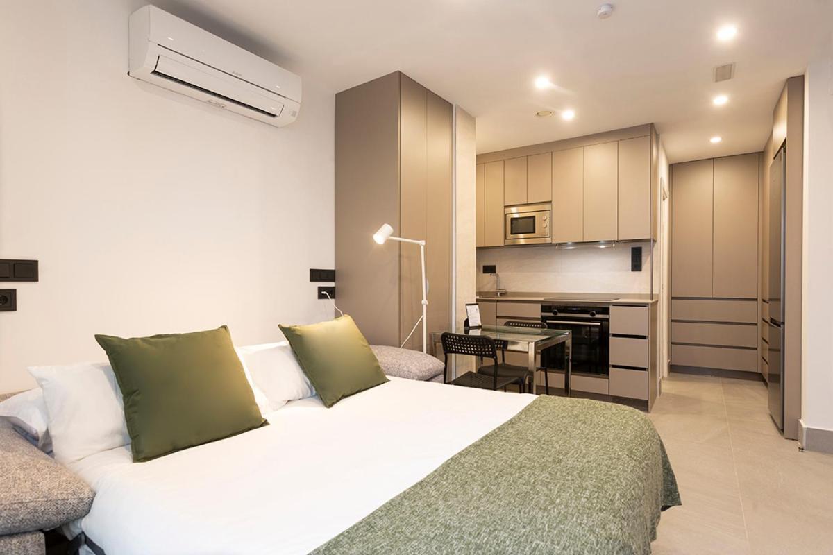 Apartamentos Bajeles Sevilla Urban Экстерьер фото