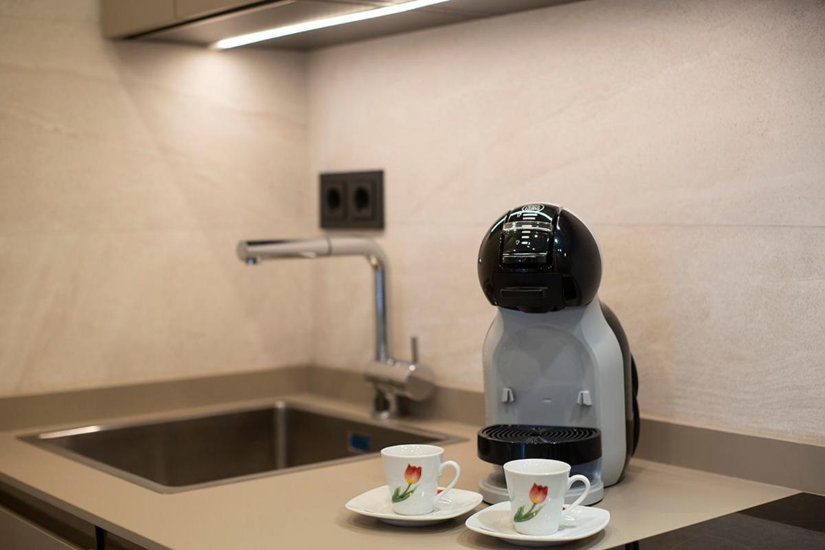 Apartamentos Bajeles Sevilla Urban Экстерьер фото